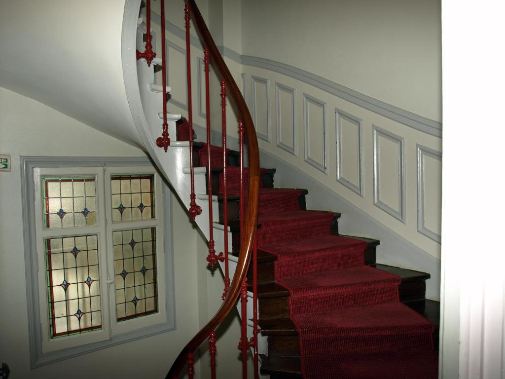 Hotel Arlequin ทรัวส์ ภายนอก รูปภาพ